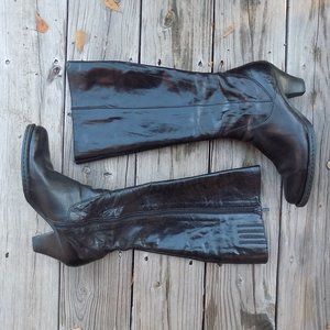 Black leather high calf low heal boots Size 9/41